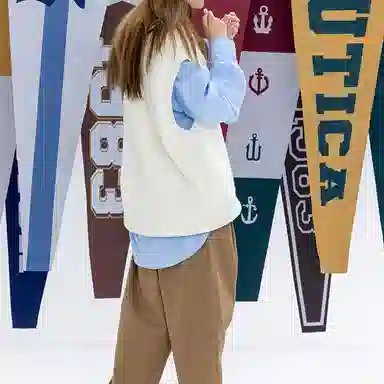 Nautica V