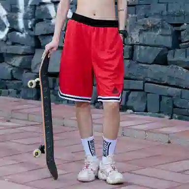 匹克 侧边拼接撞色字母印花宽松系带运动训练五分篮球短裤 男女同款