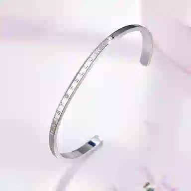 DAISY FELLOWES Eternal Love Bracelet