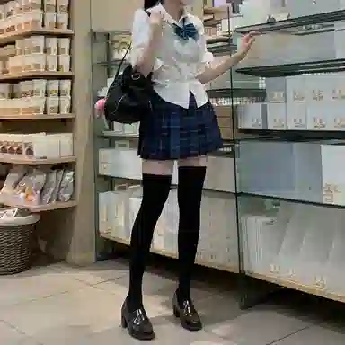 东鲸岁时记 日系复古制服格纹短款百搭学生百褶鲸落半身裙