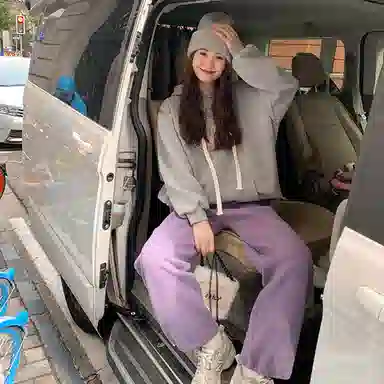 小镇姗姗 纯色加绒垂感宽松休闲裤 女款