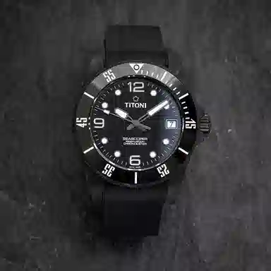 TITONI 600 42mm 83600 C-BK-256