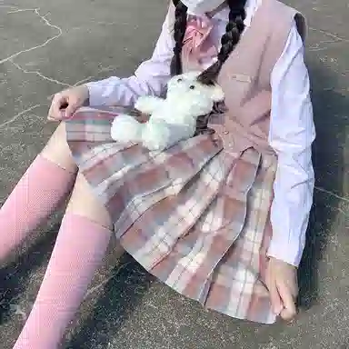 东鲸岁时记 格子制服百褶半身裙 女款