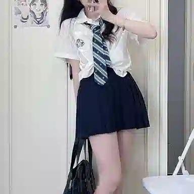 东鲸岁时记 卡通动物图案翻领纯色内搭短袖衬衫 女款 白色