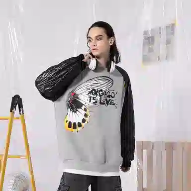 XXGOGO Butterfly Quilted Sweatshirt