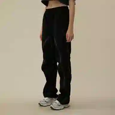 11ESTRANGER ASTRANGER