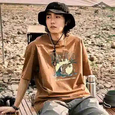 AMBER LIGHT T