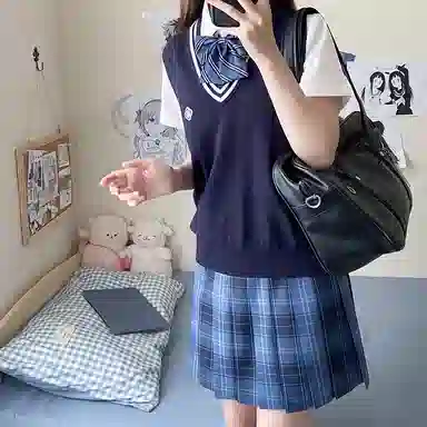 东鲸岁时记  格纹学院风短款百褶半身制服裙装 水梨町