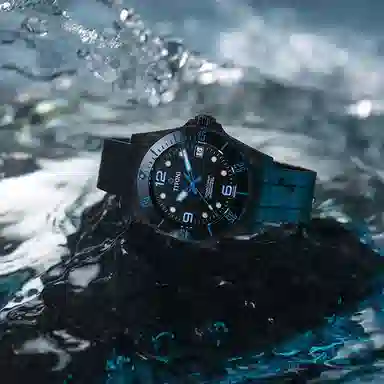 TITONI 600 42mm 83600 C-BL-256