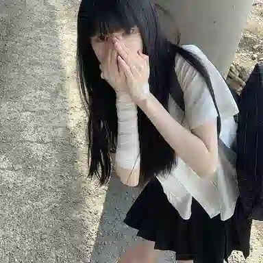 东鲸岁时记 刺绣印花单排多扣直筒短袖 樱川衬衫 女款