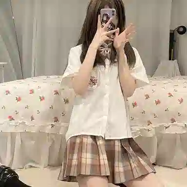 东鲸岁时记 格子制服百褶半身裙 女款