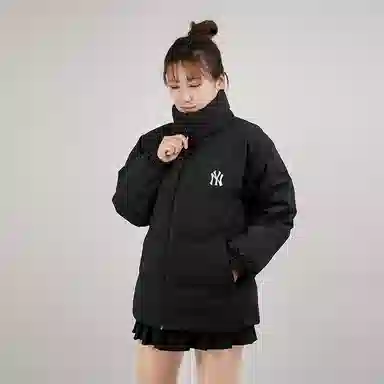 MLB New York Yankees Short Down Jacket Black