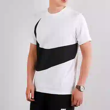 Nike Sportswear Swoosh T-Shirt