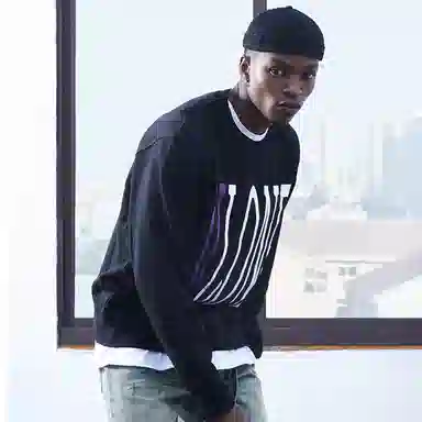 VLONE logo Crewneck Logo