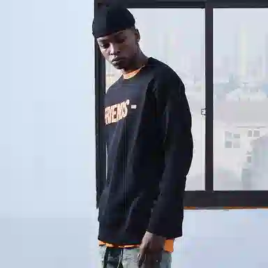 VLONE Friends- Crewneck VLogo