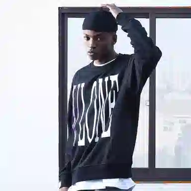 VLONE logo Crewneck Logo
