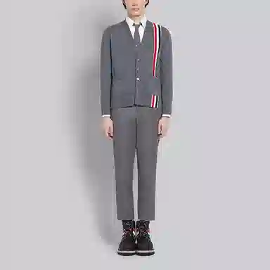 THOM BROWNE V