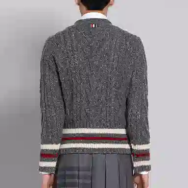 THOM BROWNE V