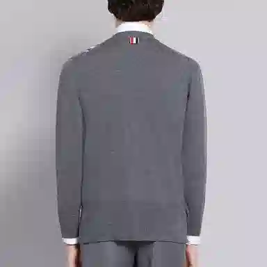 THOM BROWNE V