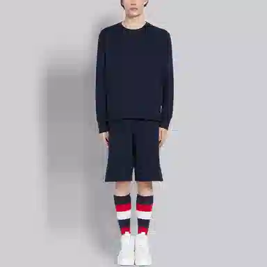 THOM BROWNE T
