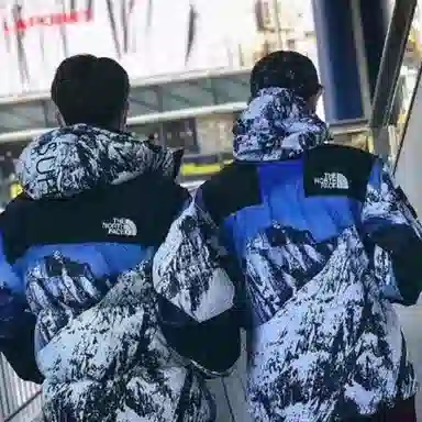 Supreme x The North Face Mountain Parka Blue