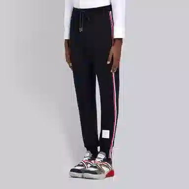THOM BROWNE