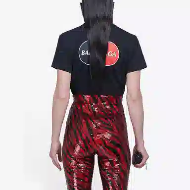 Balenciaga T