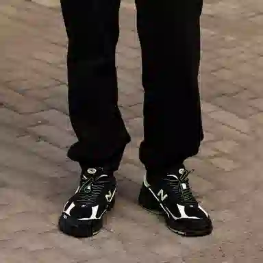 New Balance 2002R Black