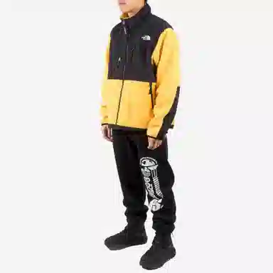 The North Face '95 Retro Denali Jacket Yellow
