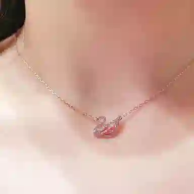 Swarovski Dazzling Swan
