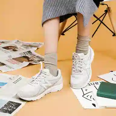 New Balance 480 Black White