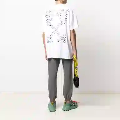 OFF-WHITE Arrows Print T-Shirt