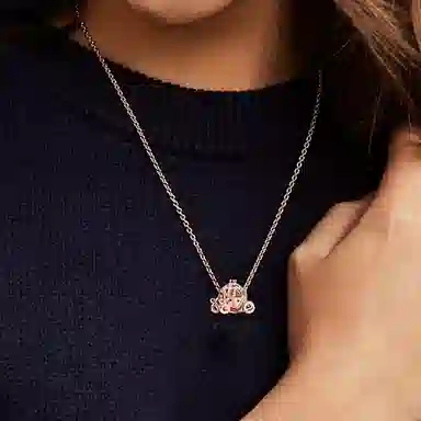 Pandora Shimmering Carriage Necklace