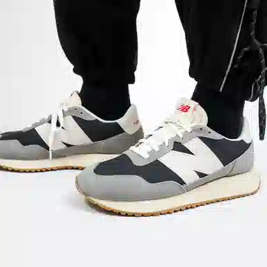 New Balance NB 237