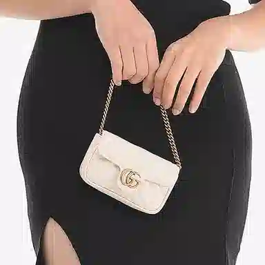 GUCCI GG Marmont Logo