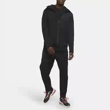 Nike Sportswear Tech Essentials