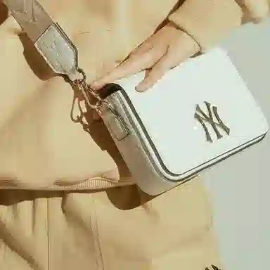 MLB Monogram NY Yankees Cream