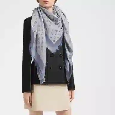 Louis Vuitton Shawl Light Blue