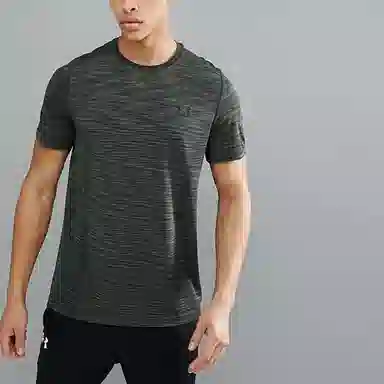 Under Armour T