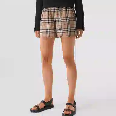 Burberry Shorts Beige