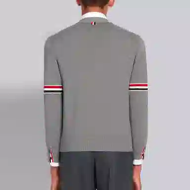 THOM BROWNE V