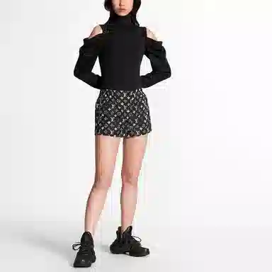 Louis Vuitton LV Logo Shorts Black