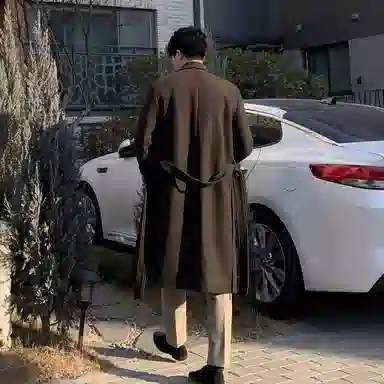 SHANTREE Long Sleeve Coat