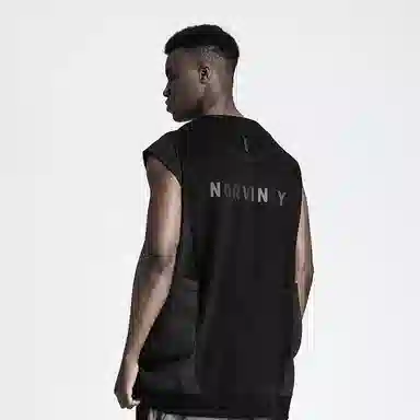 NORVINCY T