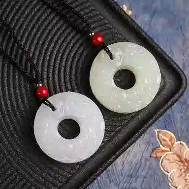 金瑞邦 新中式国潮 招财貔貅平安扣 八方来财 吞金兽 复古国风 高级感 贵州翠 项链 男女同款情侣款