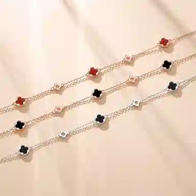 中国珠宝 四叶草手饰 只为遇见你 精致轻奢高级感 简约日常 优雅倾心 只为你一眼钟情 玛瑙 手链 女款