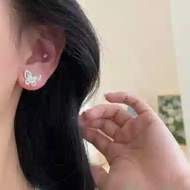 S925