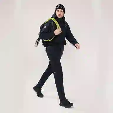 HELLY HANSEN