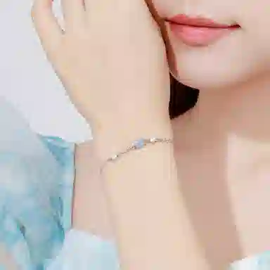 S925