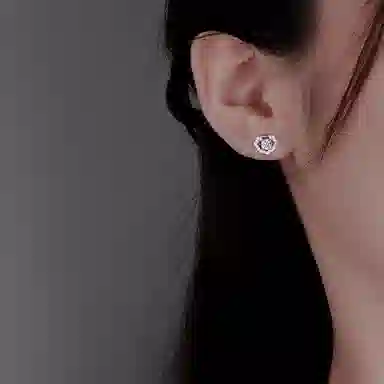 999